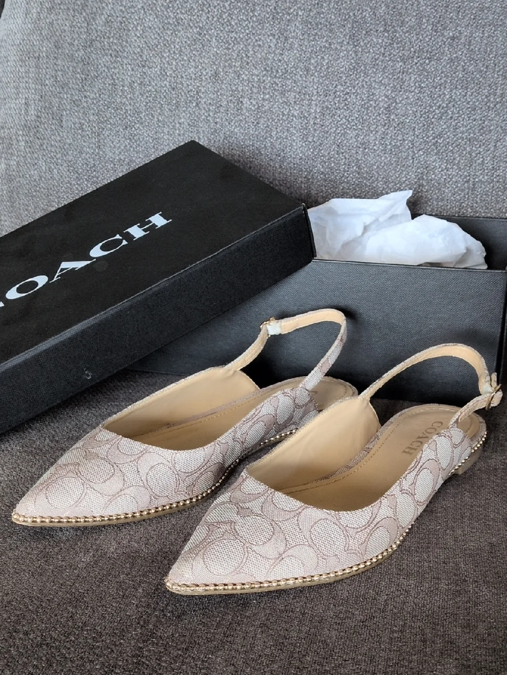 Coach Beige Signature Pointed Slingback Flats 8.5 - Picture 1 of 8
